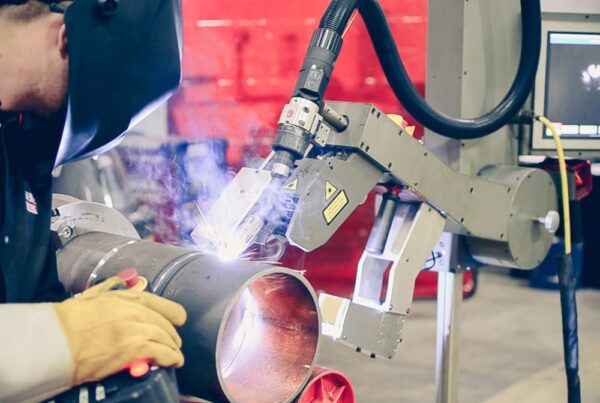 spool welding robot with a welder